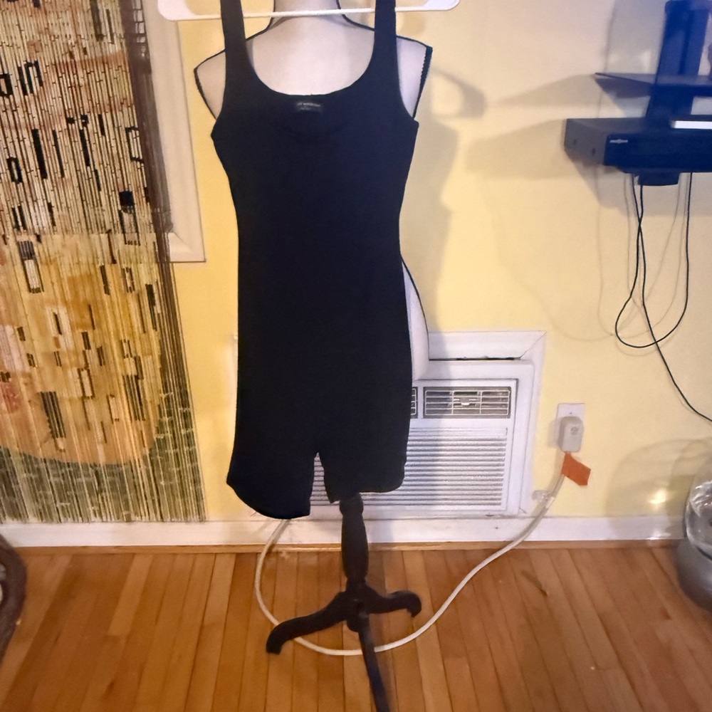 Black Sleeveless Dress